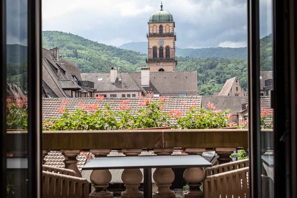 le chambard hotel light 110.jpg