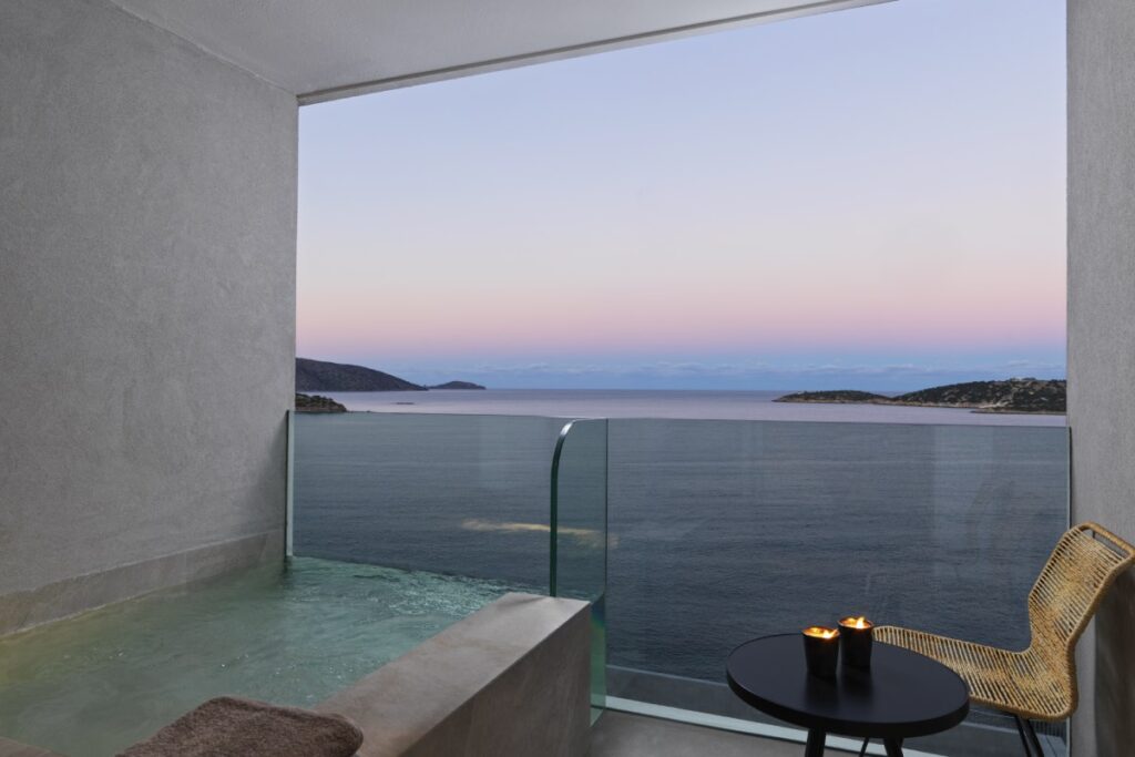 niko seaside resort chambre piscine