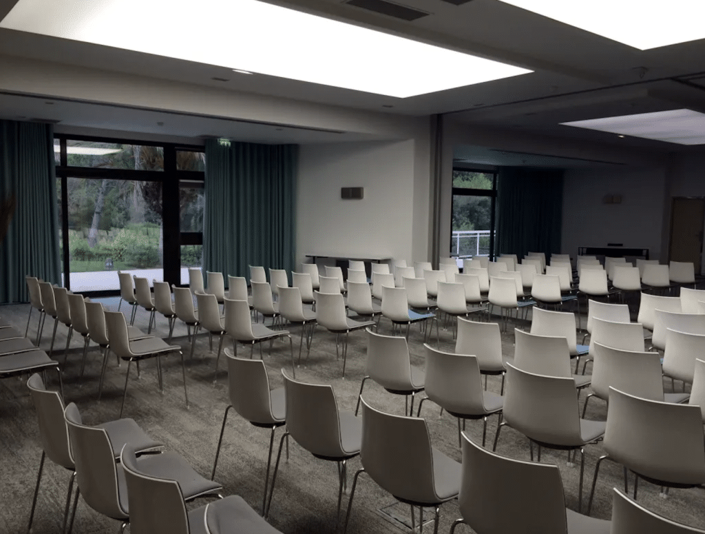 salle de séminaire mouratoglou
