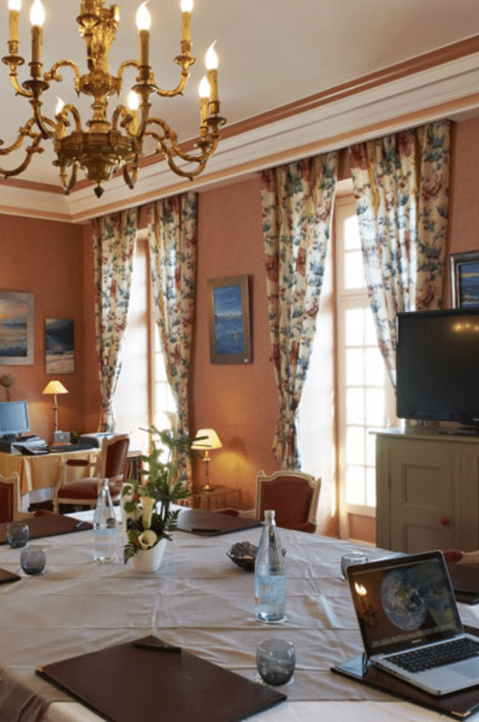 hotel seminaire le goyen