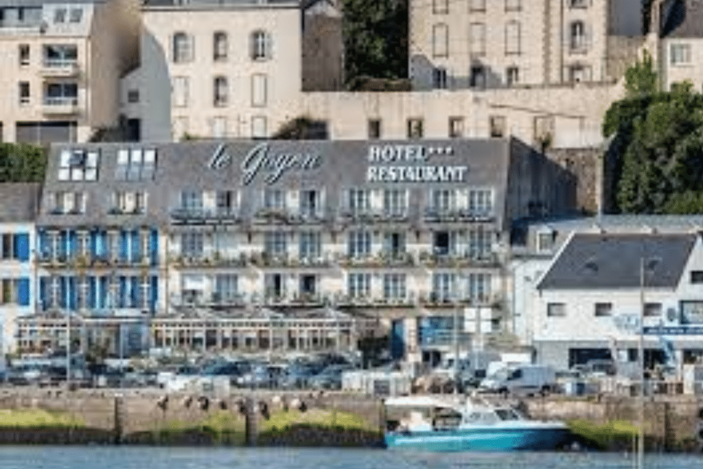 hotel seminire le goyen 1