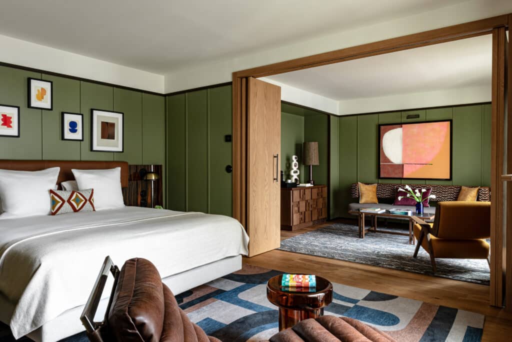 norman paris junior suite 1 © mrtripper