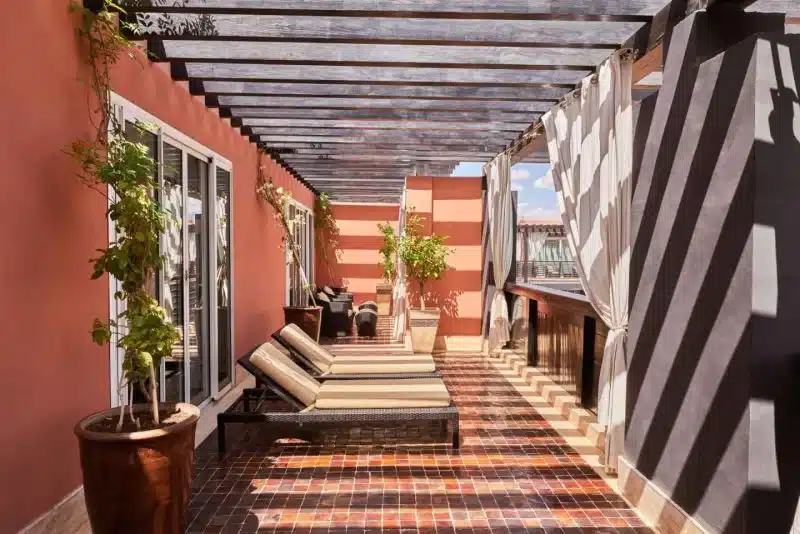 hôtel & ryads le naoura marrakech terrasse chambre