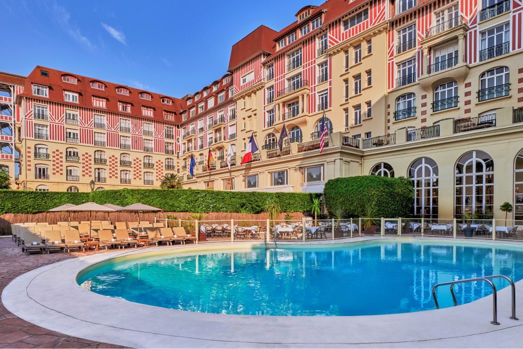 le royale deauville piscine exterieur