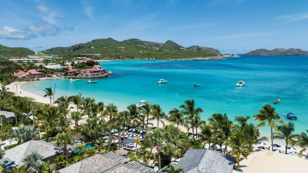 gyp sea beach st. barth, august 23 — ©kenzo khan, stbarthpictures.com 32