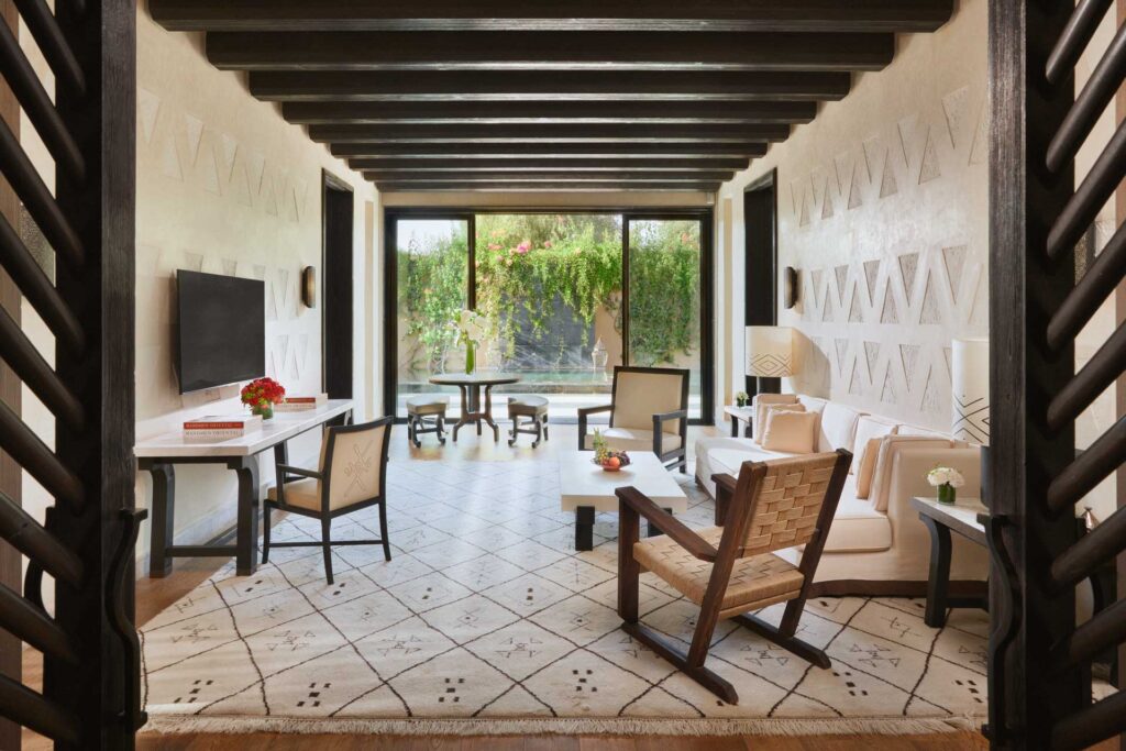 marrakech infinity pool villa livingroom
