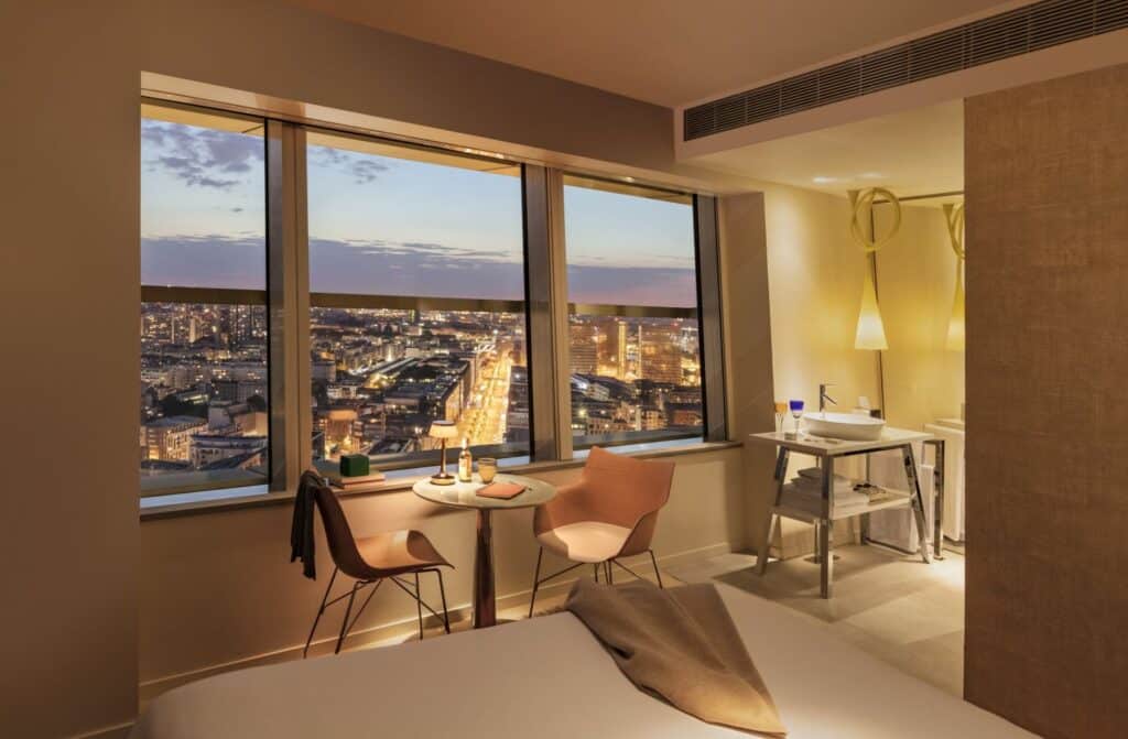 suite panoramique vue tour eiffel nuit